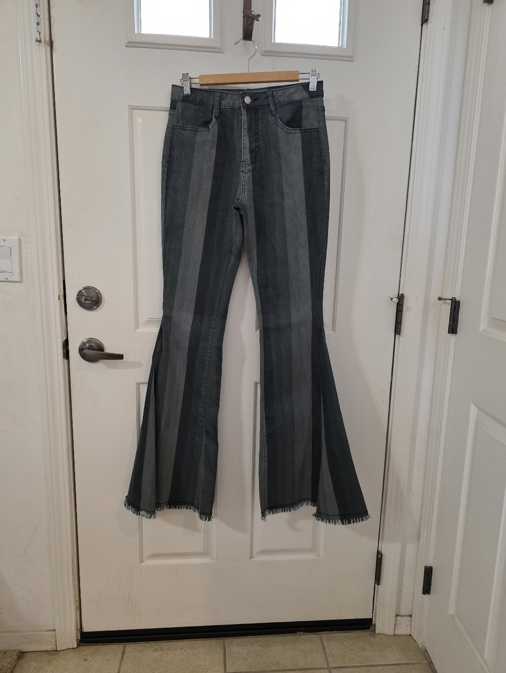 Saints & Hearts Size Med Striped Grey Flare Jeans - Women